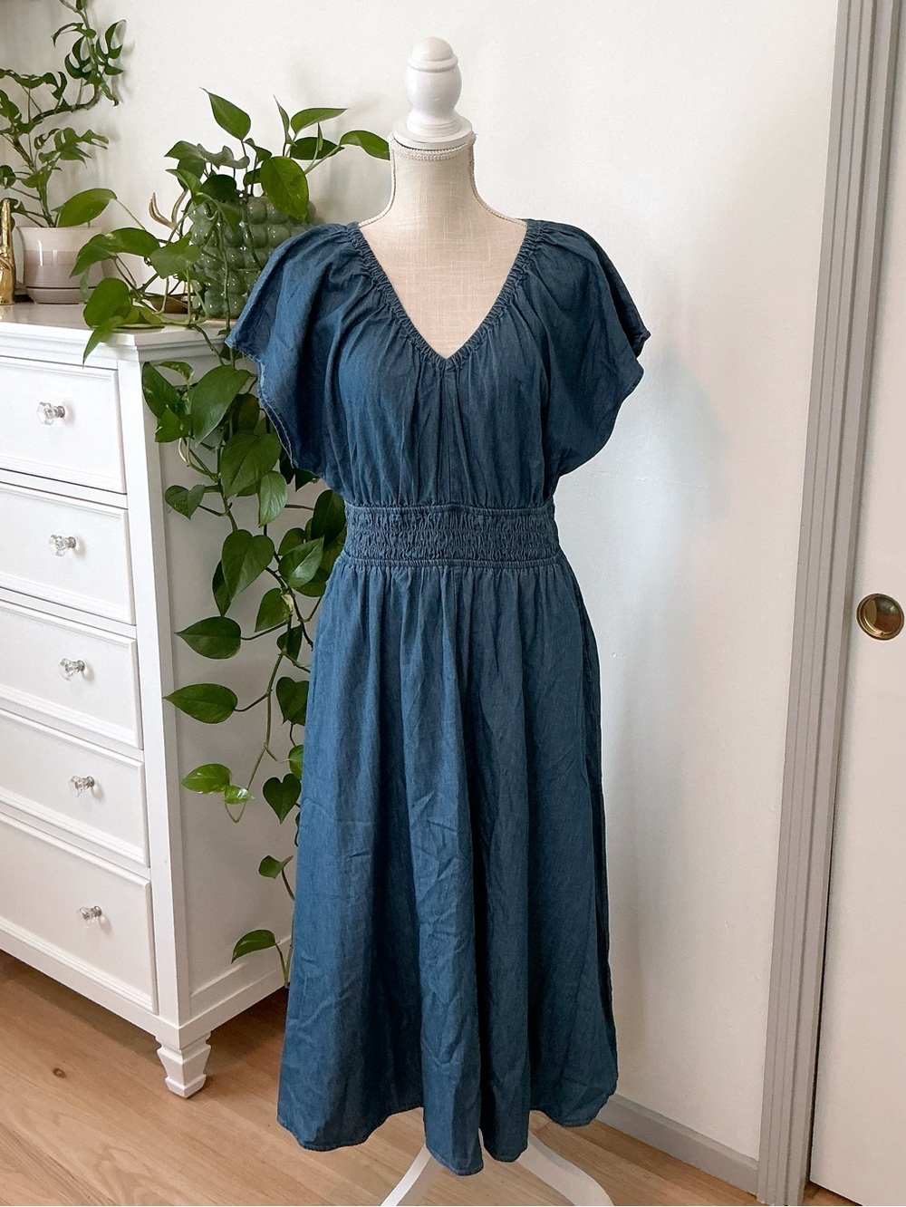 GAP | Denim Smock Midi Dress size Medium